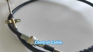 Câble de commande push-pull avec cloison filetée et extrémité de tige